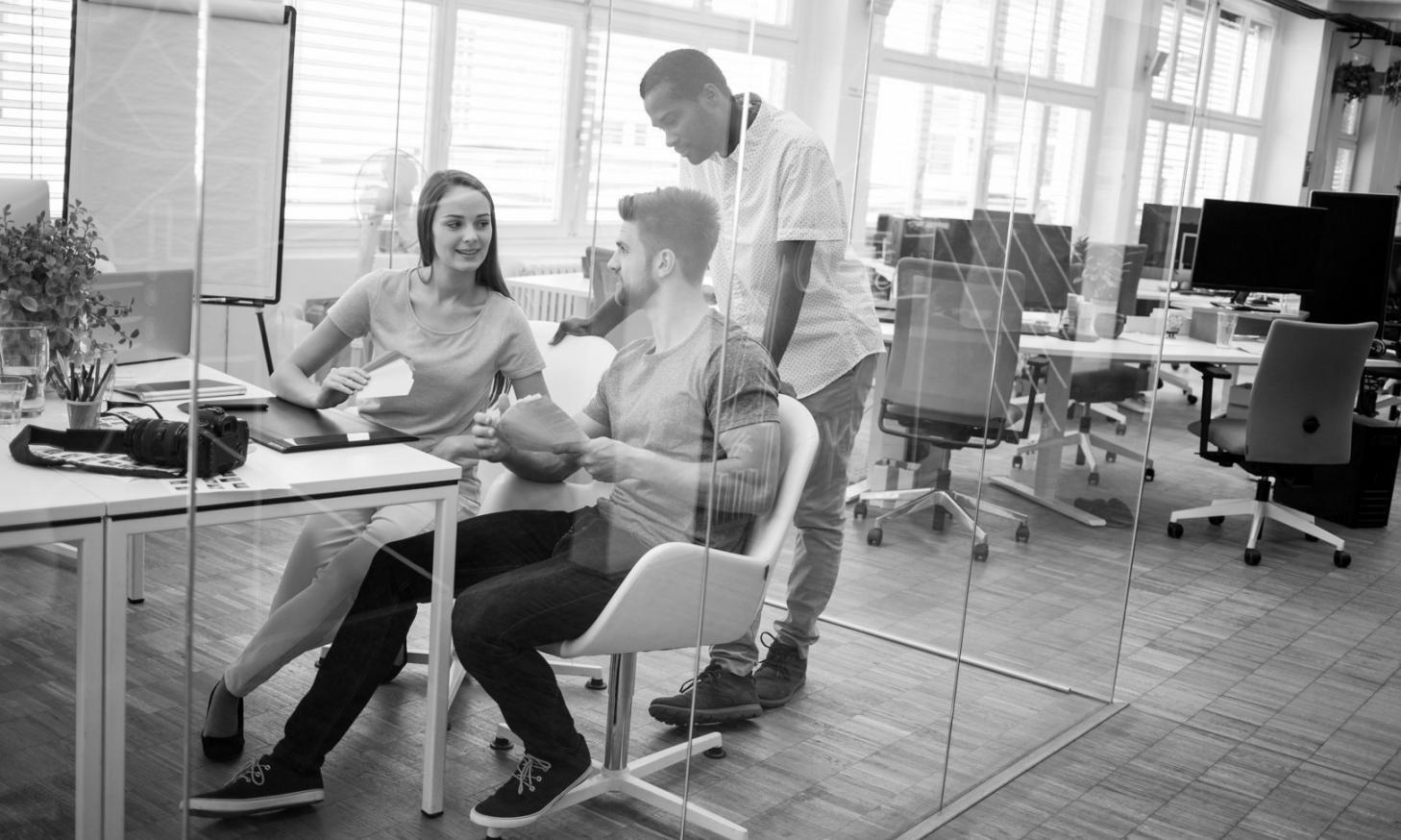 Espace de travail organisé pour planification financière